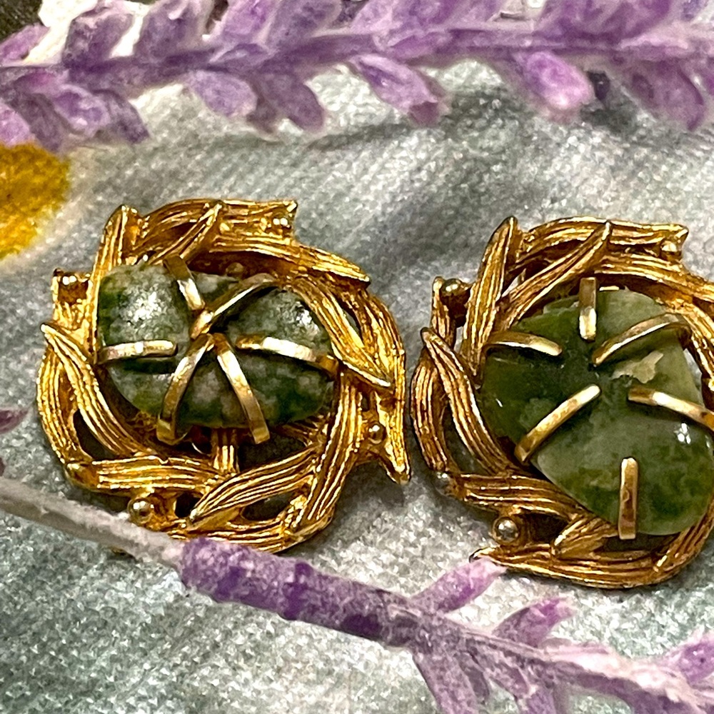 Vintage Stunning Jade Earrings